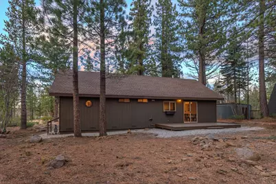 14217 Gyrfalcon Street, Truckee, CA 96161 - Photo 23