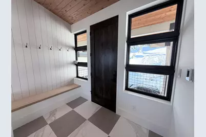 13094 Skislope Way, Truckee, CA 96161 - Photo 11