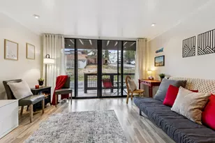 11589 Snowpeak Way, Truckee, CA 96161 - Photo 15