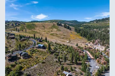13489 Skislope Way, Truckee, CA 96161 - Photo 21