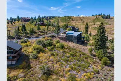13489 Skislope Way, Truckee, CA 96161 - Photo 17