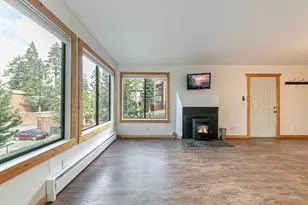 11569 Snowpeak Way, Truckee, CA 96161 - Photo 5