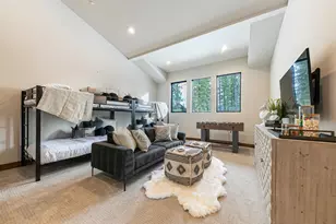 10232 Modane Pl, Truckee, CA 96161 - Photo 15
