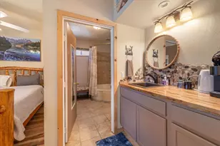 12255 Sierra Dr, Truckee, CA 96161 - Photo 17