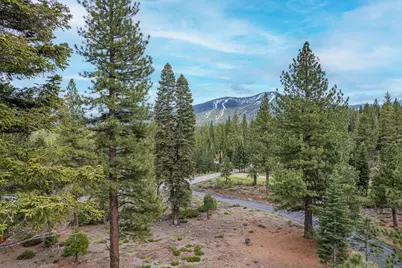 10644 Talus Court, Truckee, CA 96161 - Photo 1