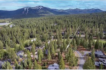 10644 Talus Court, Truckee, CA 96161 - Photo 3