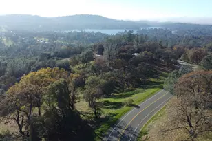 23021 Darkhorse Dr, Auburn, CA 95602 - Photo 11