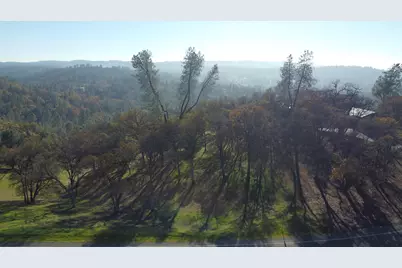 23021 Darkhorse Drive, Auburn, CA 95602 - Photo 15