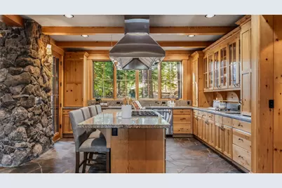 8745 Lahontan Drive, Truckee, CA 96161 - Photo 11