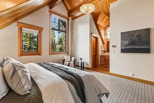 8745 Lahontan Dr, Truckee, CA 96161 - Photo 19