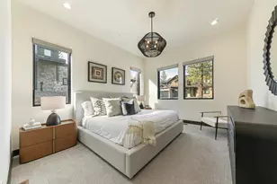 10256 Modane Pl, Truckee, CA 96161 - Photo 17