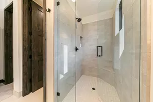 10256 Modane Pl, Truckee, CA 96161 - Photo 19