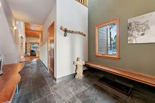 11898 Hope Ct, Truckee, CA 96161 - Photo 3