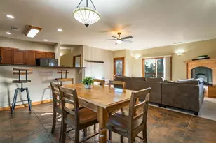 16725 Skislope Way, Truckee, CA 96161 - Photo 5