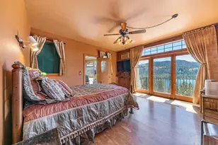 10310 Martis St, Truckee, CA 96161 - Photo 13