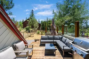 10390 Manchester Dr, Truckee, CA 96161 - Photo 21