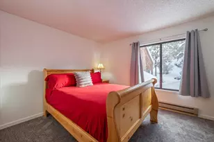 11723 Snowpeak Way, Truckee, CA 96161 - Photo 21