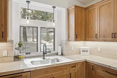 13572 Weisshorn Avenue, Truckee, CA 96161 - Photo 11