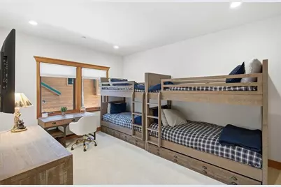 13572 Weisshorn Avenue, Truckee, CA 96161 - Photo 23