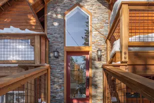 14654 Christie Ln, Truckee, CA 96161 - Photo 3