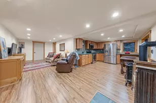 6442 Donner Rd, Tahoe Vista, CA 96148 - Photo 15