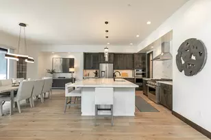 10209 Modane Pl, Truckee, CA 96161 - Photo 7