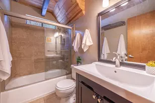 13552 Davos Dr, Truckee, CA 96161 - Photo 9