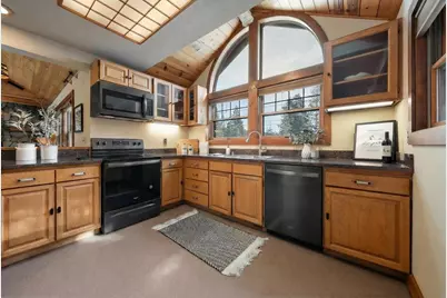 11909 Bavarian Way, Truckee, CA 96161 - Photo 7