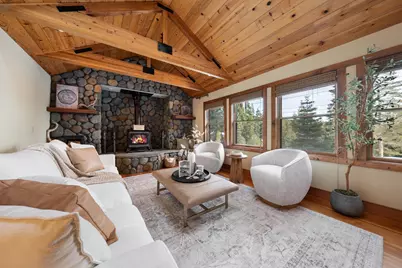 11909 Bavarian Way, Truckee, CA 96161 - Photo 3