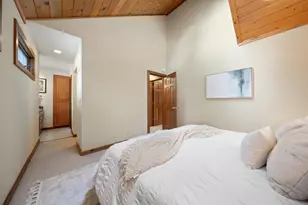 11909 Bavarian Way, Truckee, CA 96161 - Photo 17