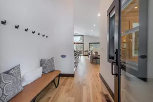 11529 Zermatt Dr, Truckee, CA 96161 - Photo 3