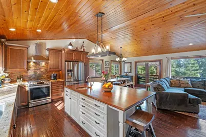 12395 Skislope Way, Truckee, CA 96160 - Photo 9