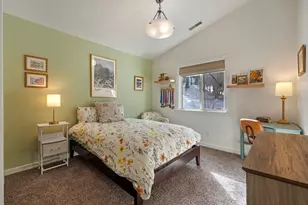 12395 Skislope Way, Truckee, CA 96160 - Photo 15