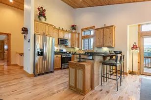 14106 Northwoods Blvd, Truckee, CA 96161 - Photo 5