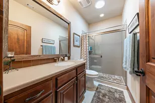 11210 Henness Rd, Truckee, CA 96161 - Photo 15