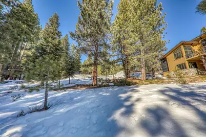 10801 Labelle Court, Truckee, CA 96161 - Photo 15