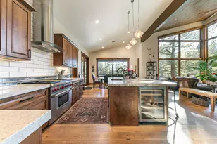 10789 Labelle Ct, Truckee, CA 96161 - Photo 9