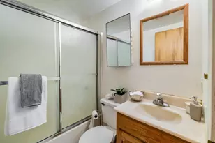 11212 Star Pine Rd, Truckee, CA 96161 - Photo 21