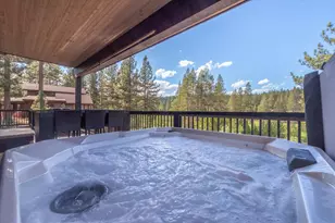 11102 Meek Ct, Truckee, CA 96161 - Photo 5