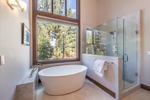 11102 Meek Ct, Truckee, CA 96161 - Photo 15