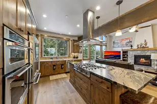 10935 Skislope Way, Truckee, CA 96161 - Photo 7