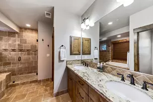 10935 Skislope Way, Truckee, CA 96161 - Photo 11