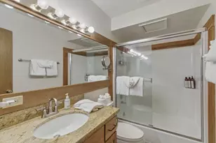 2000 N Village Dr, Truckee, CA 96161 - Photo 11