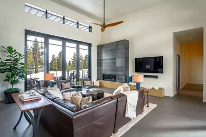 10529 Aspenwood Road, Truckee, CA 96161 - Photo 7