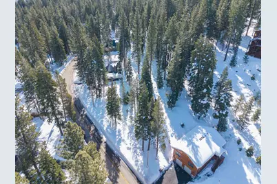 12400 Rainbow Drive, Truckee, CA 96161 - Photo 11
