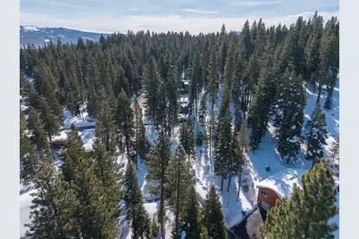 12400 Rainbow Drive, Truckee, CA 96161 - Photo 9