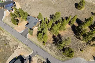 10668 Winchester Ct, Truckee, CA 96161 - Photo 13