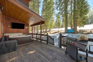14165 Copenhagen Dr, Truckee, CA 96161 - Photo 23