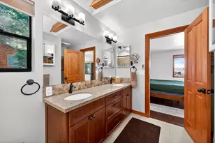 14165 Copenhagen Dr, Truckee, CA 96161 - Photo 15