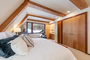 10211 Thomas Dr, Truckee, CA 96161 - Photo 11